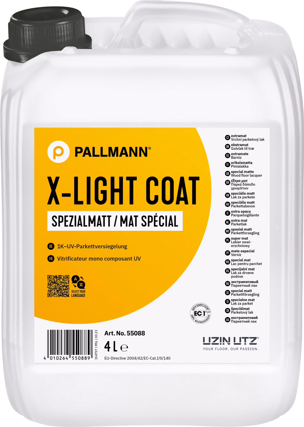 PALLMANN_dummy_X-Light-Coat_semi-gloss_4l_msl_2023-10 Biały plastikowy kanister o pojemności 4 litrów z dużą pomarańczową etykietą z napisem 'PALLMANN X-LIGHT COAT' i 'SPEZIALMATT / MAT SPÉCIAL'. W górnym lewym rogu znajduje się czarna zakrętka, na górze zintegrowany uchwyt. Na etykiecie widać kod kreskowy, kod QR oraz informacje o produkcie, w tym 'Art. No. 55088' i '4 L'. Po prawej znajduje się pionowa lista tłumaczeń 'special matte', a w prawym dolnym rogu logo UZIN UTZ i pieczęć EC1. Kanister sfotografowano na białym tle, powierzchnia plastiku jest lekko błyszcząca.